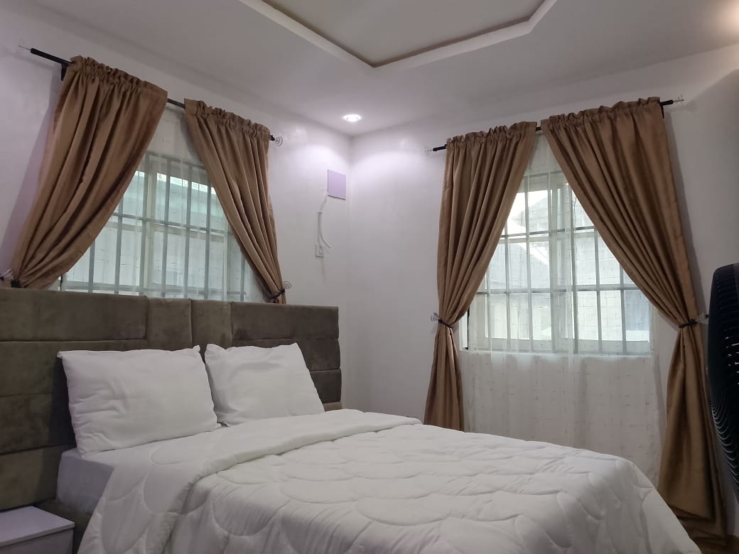 Luxe 6 – bedroom 1